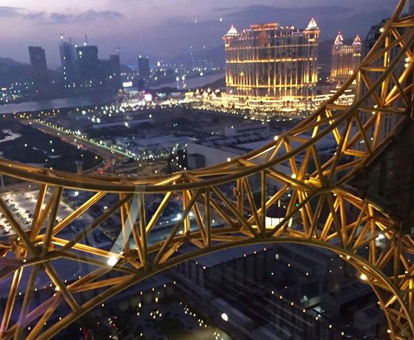 macau-studiocity-wheel