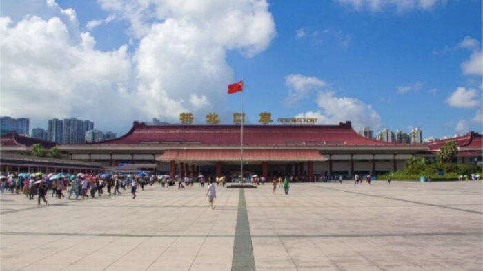 Macau-China Border Macau visitors up 207 percent in August